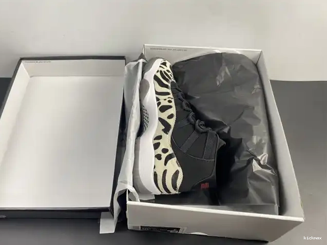 Rep MAX ANIMAL AIR JORDAN INSTINCT 11 AR0715-010 0404
